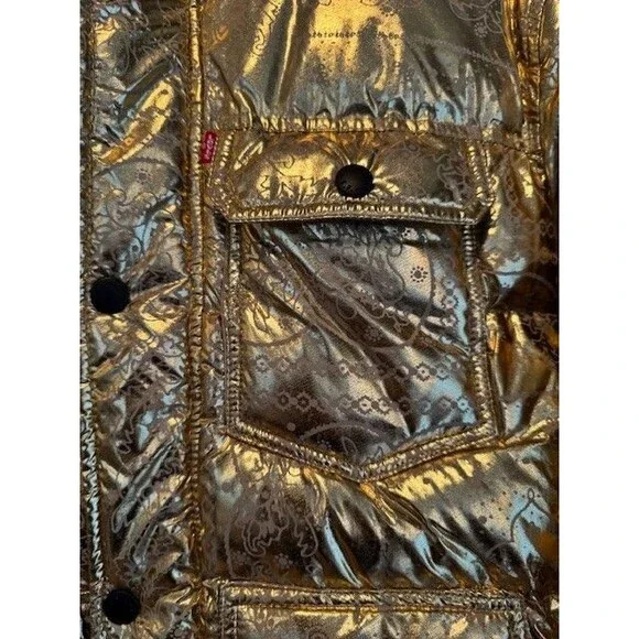 Levi’s Men’s Metallic Gold Bandana Puffer Jacket Hooded Down Insulated M $225 - Picture 5 of 6